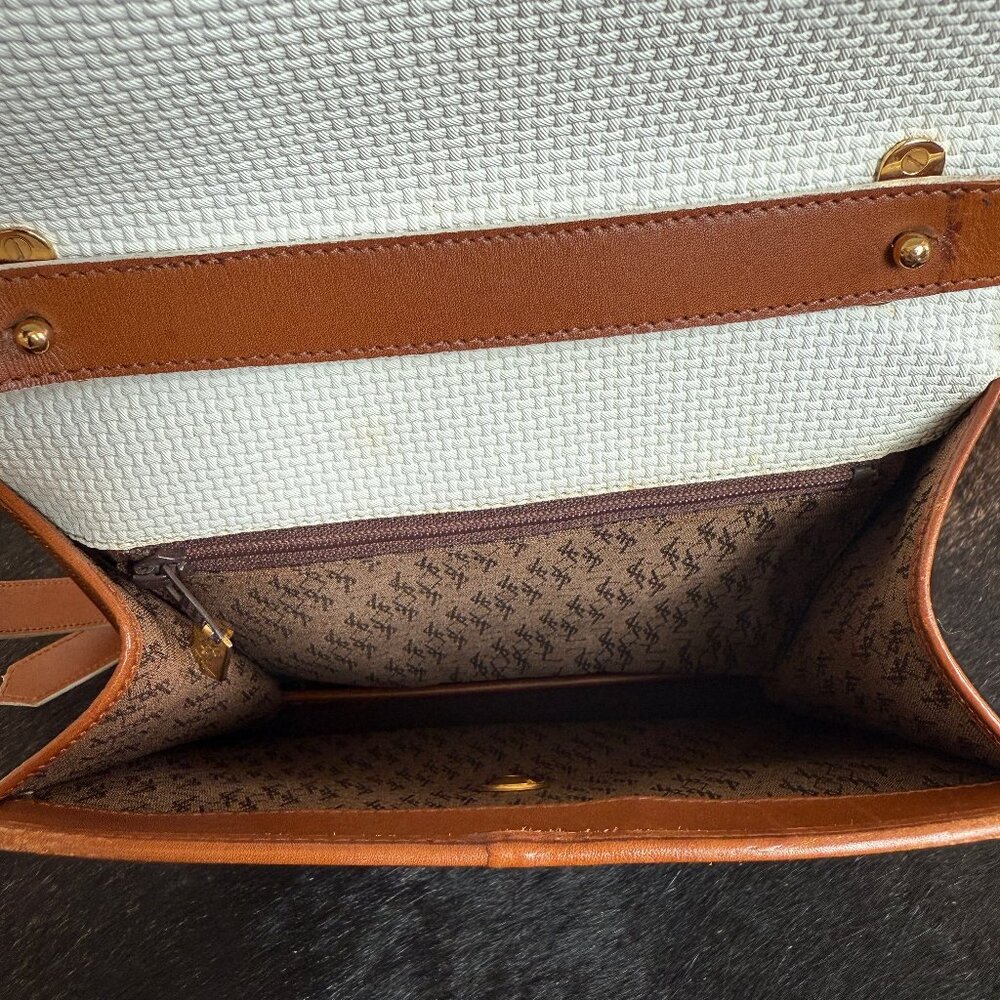 Yves Saint Laurent Handbag - Picture 7 of 10